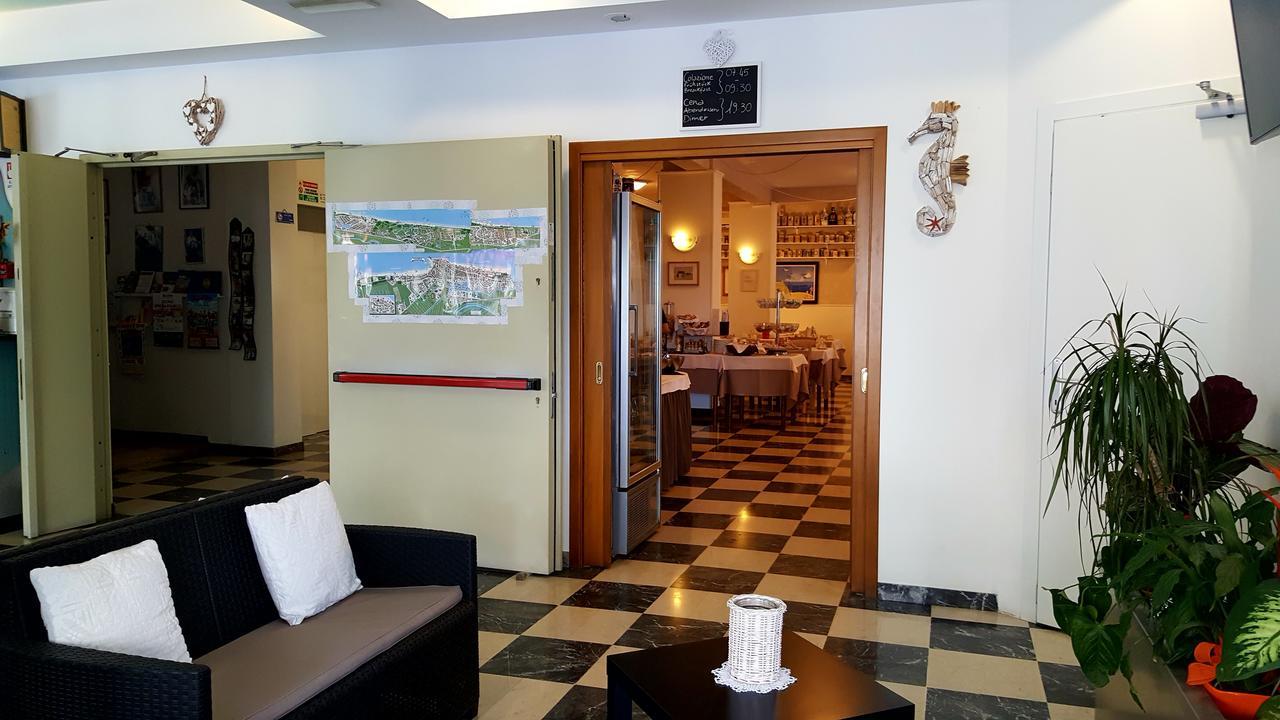 Hotel Marietta กาออร์เล ภายนอก รูปภาพ