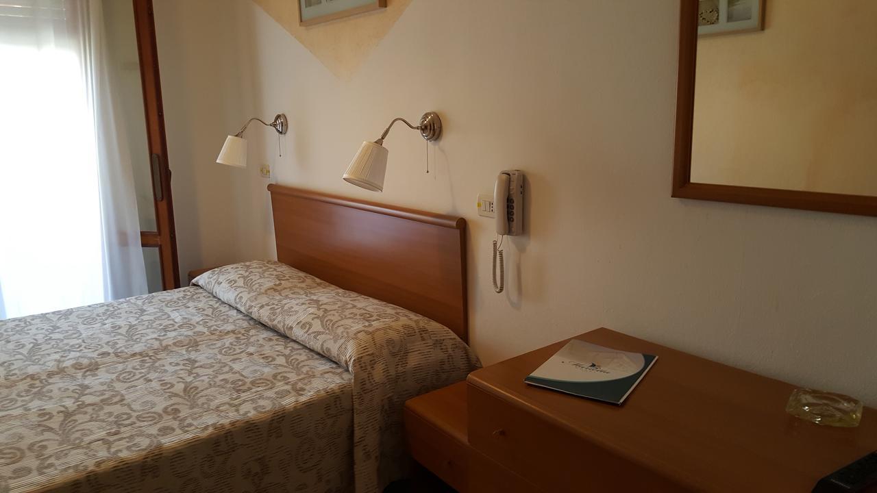 Hotel Marietta กาออร์เล ภายนอก รูปภาพ